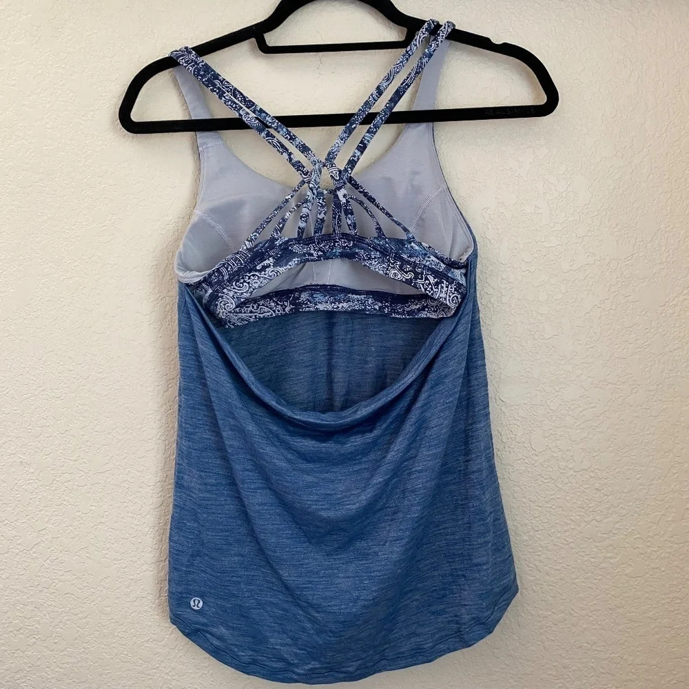 Lululemon Moment To Movement 2-In-1 Tank in Carbon Blue/Paisley size 4 strappy